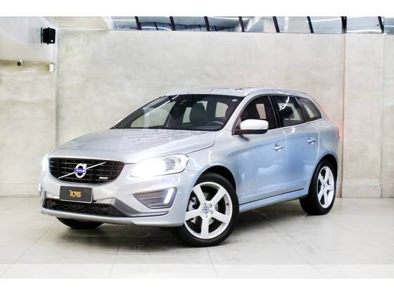 VOLVO XC60 2.0 T5 R DESIGN TURBO GASOLINA 4P AUTOMÁTICO
